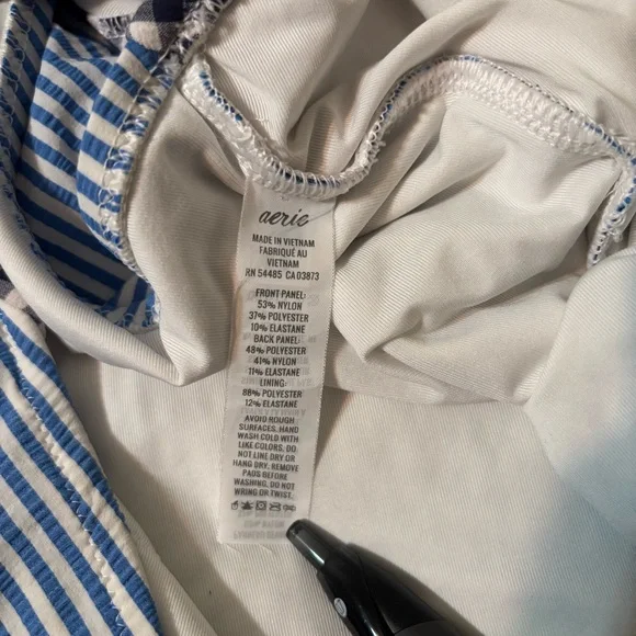 Aerie Navy Blue and White Gingham Striped Seersucker One-Piece Swimsuit Size L - Picture 9 of 15